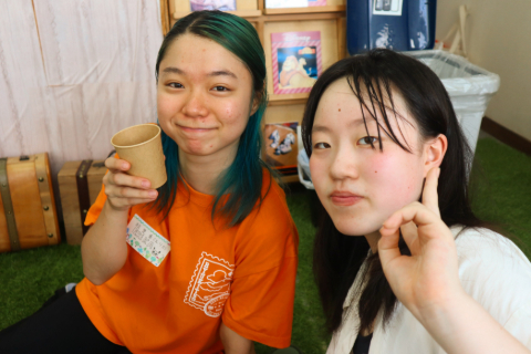 夏期講習イベント|ブラジル出身の海外の先生との2ショット